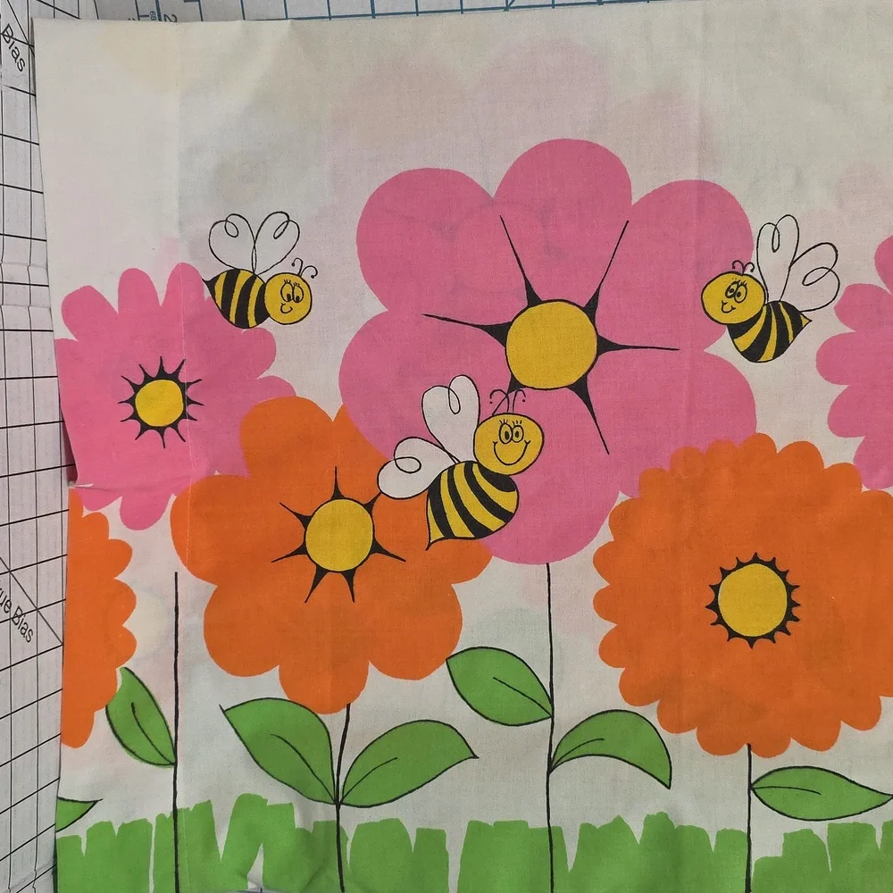 Pillowcase, “Flowers and Bees” by Cannon, Vintage, Monticello 1970s